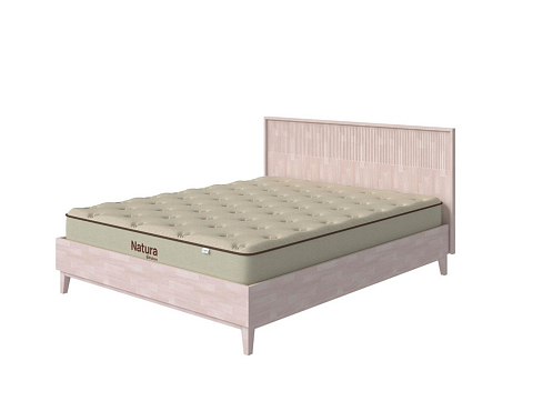 Белая двуспальная кровать Tempo - Кровать из массива с вертикальной фрезеровкой и декоративным обрамлением изголовья